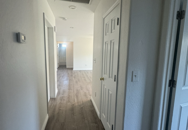 2702 E JUNIPER Avenue