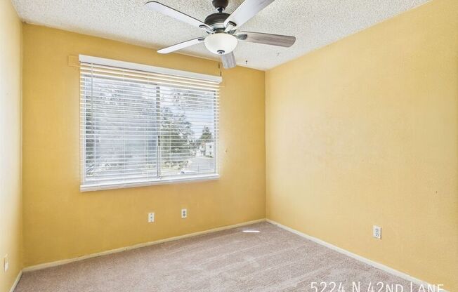 5224 N 42 LN