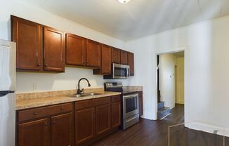 3 beds, 1 bath, $1,395