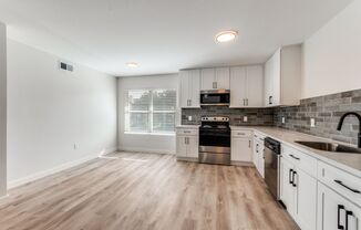 2 beds, 1 bath, 850 sqft, $1,395, Unit 205
