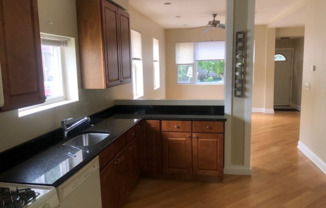 2531 W Charleston St