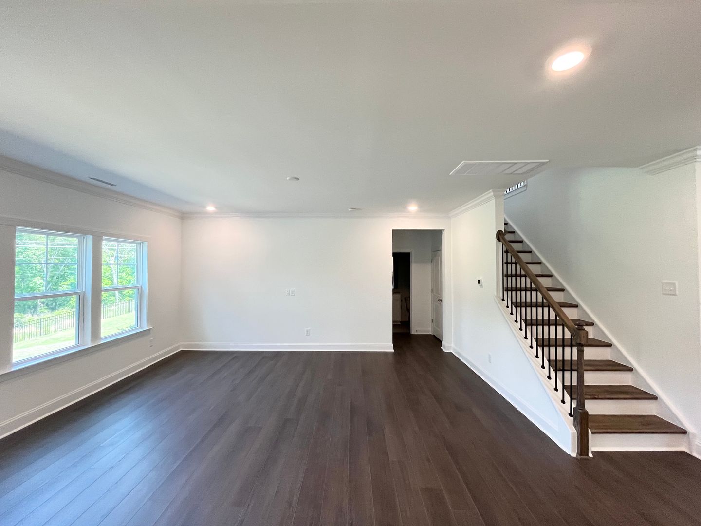 Spacious 5BD, 3BA Knightdale Home with Modern Amenities in Knightdale's Stoneriver Community