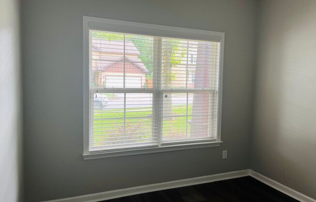 Wow! Beautiful 3 bedroom 3 bathroom home in Madison Park! Must see!