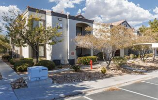 1 bed, 1 bath, $1,600, Unit Building 1 - second floor