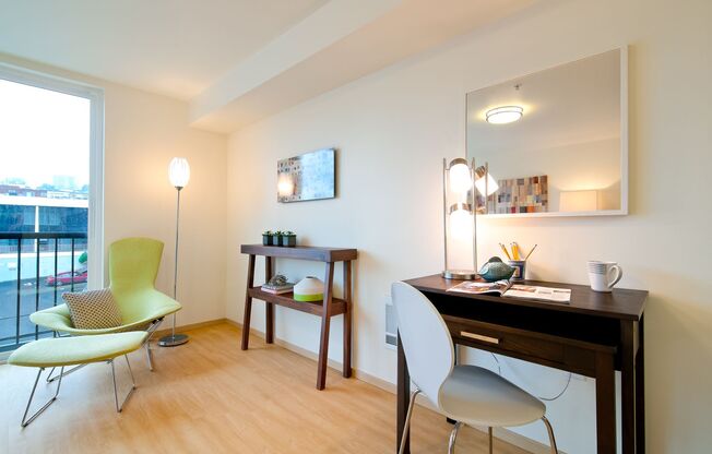 1 bed, 1 bath, 540 sqft, $1,347, Unit 405