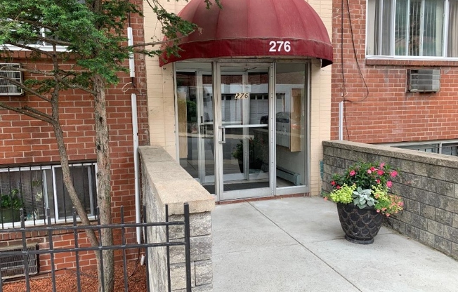 276 Corey Rd Apt 31A