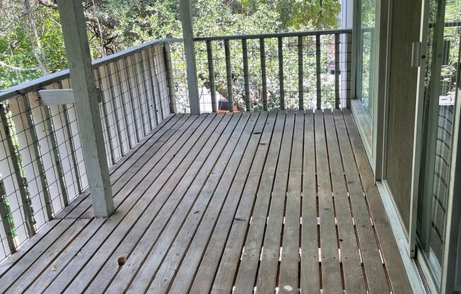 1120 Hollowcreek Drive