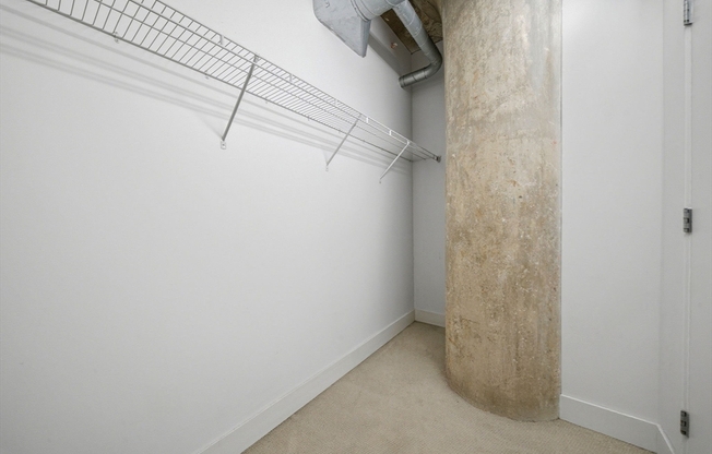 1 bed, 1 bath, 814 sqft, $3,400, Unit 410