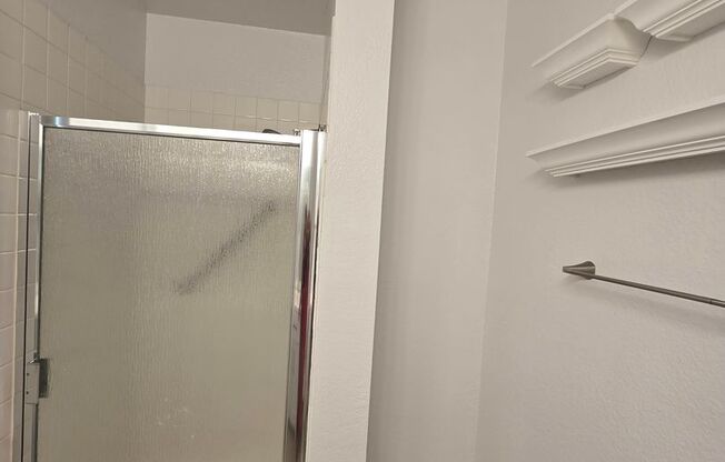 2 beds, 2 baths, $1,575, Unit # 1007