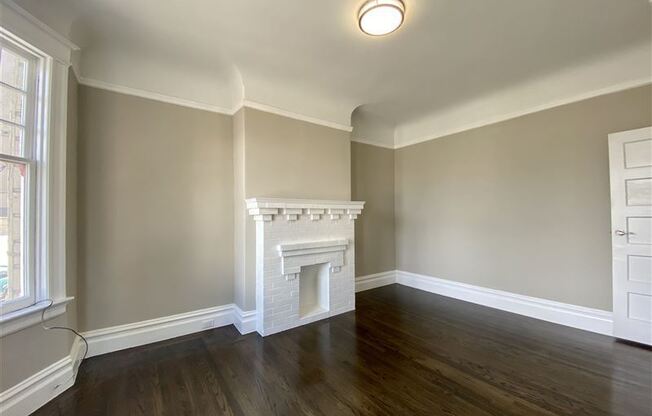 652 S VAN NESS AVE
