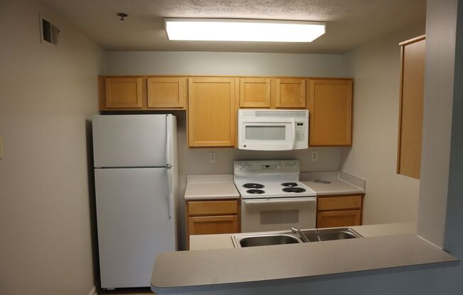 1 bed, 1 bath, 671 sqft, $1,099, Unit 28-28302