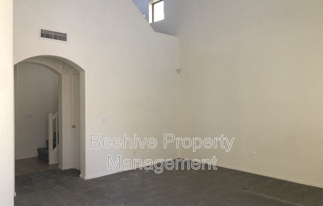 1325 S ROSEANN