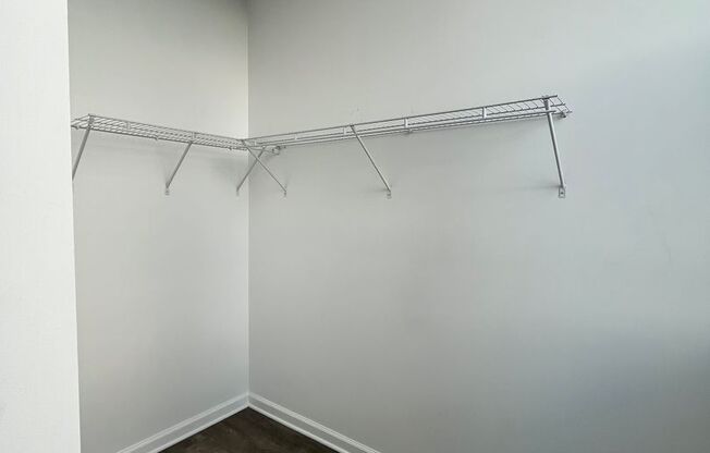 3 beds, 2 baths, $3,795, Unit 305