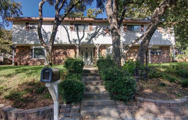 1202 Tanglewood Trail, Euless, Texas 76040