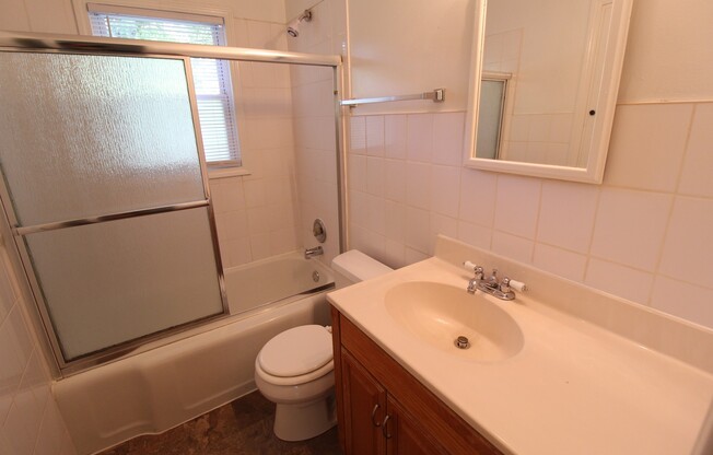 2 beds, 1 bath, $1,550