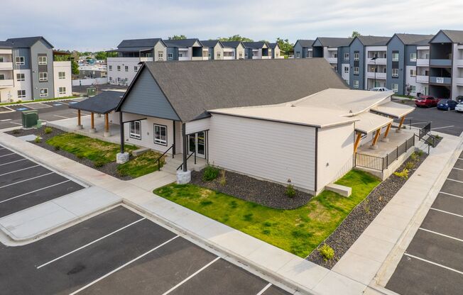 Modern Heights Apartments