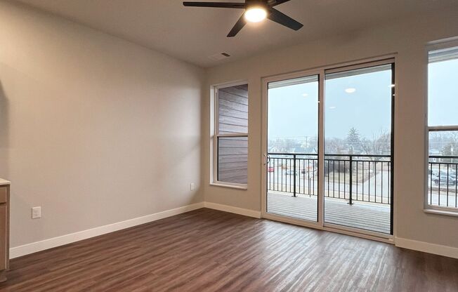 1 bed, 1 bath, 669 sqft, $1,465, Unit WR 305-219