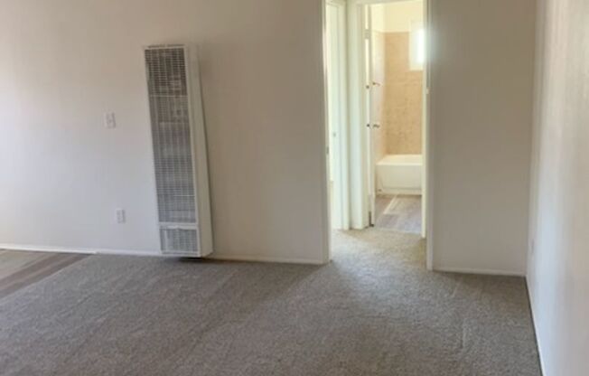 1 bed, 1 bath, 525 sqft, $2,050, Unit Apt 7