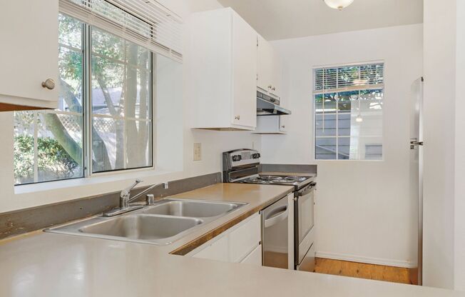 7020 Lynnwood