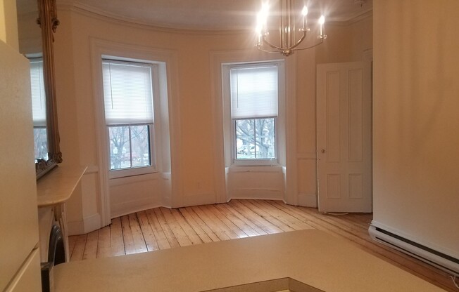 554 Massachusetts Avenue Realty, LLC