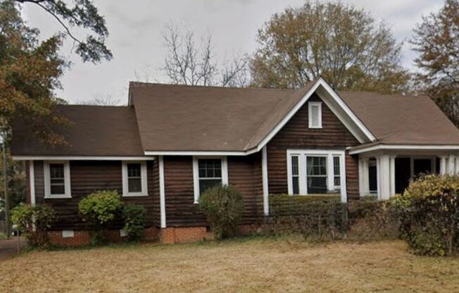 4 Bedroom Fully Remodeled House Located in Five Points!