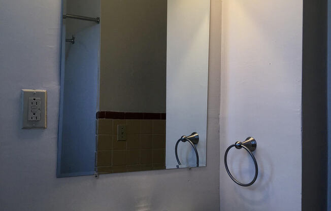 2 beds, 1 bath, 1,026 sqft, $935