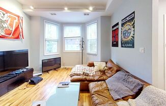 Huge Recently Rehabbed Wrigleyville Two Bed Two Bath