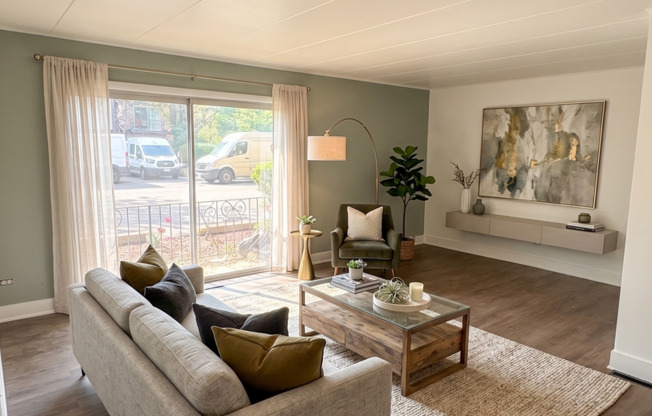 Updated 1 & 2-Bedroom Apartments in Oak Lawn
