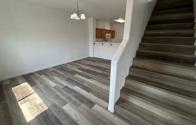 Fantastic LV views from Sunrise Mnt townhome