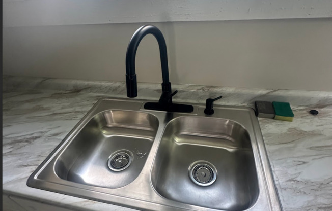 PRICE REDUCED LIMITED TIME! RECENTLY UPDATED!!! RENT ME FIRST! $0 APPLICATION FEES!