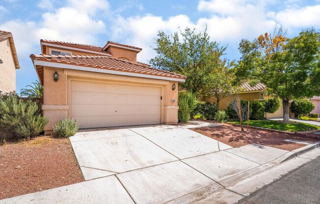 Stunning 4-Bedroom Home in the Heart of Summerlin