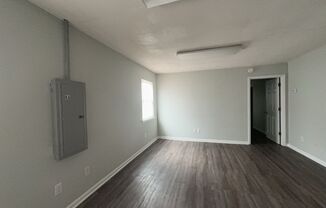 1 bed, 1 bath, 712 sqft, $850, Unit K