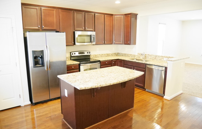 Gorgeous Townhome Located at Preserves at Hickory Ridge Community!