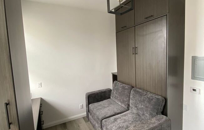 Studio, 1 bath, 87 sqft, $1,600, Unit #201