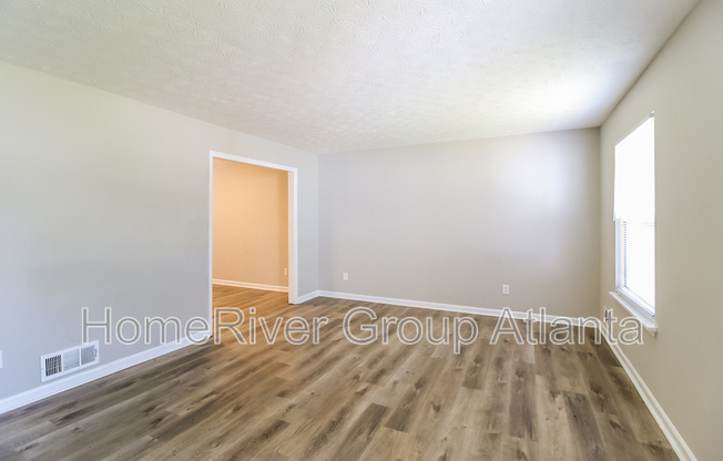 3000 SEBRING CT