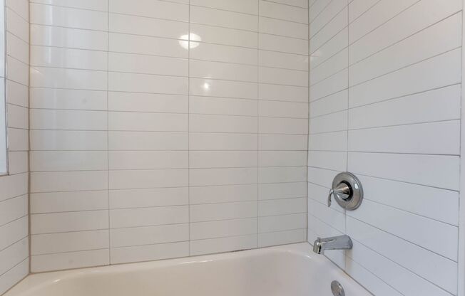 1 bed, 1 bath, $1,695, Unit 3C