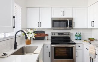 #1040-Madison Place LLC