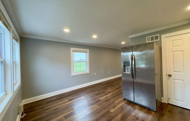 Charming 3 Bedroom/1Bathroom in a serene Dundalk neighborhood!