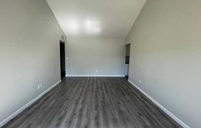 2013 SCOTCH PINE DR
