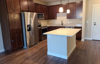 1 bed, 1 bath, 785 sqft, $1,395, Unit 124-215