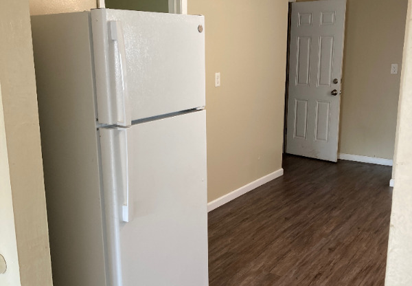 33 RESERVATION ST