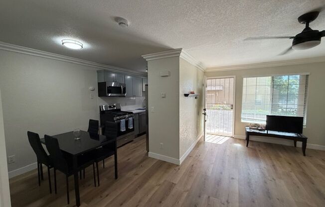 Beautiful 2 Bedroom 1.5 Bath Home