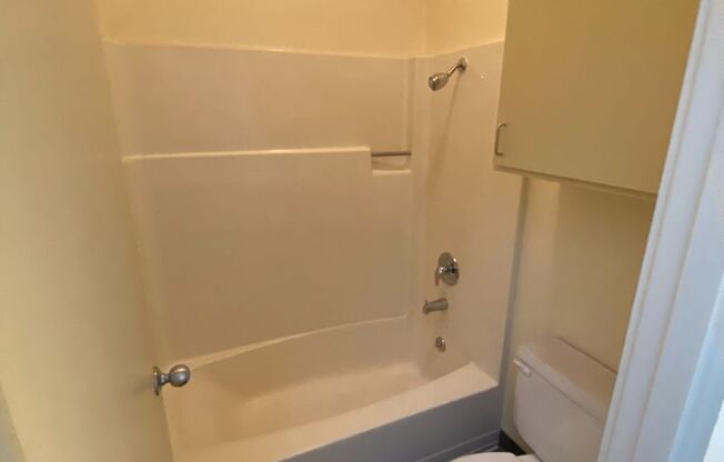 1 bed, 1 bath, $1,398, Unit 0054