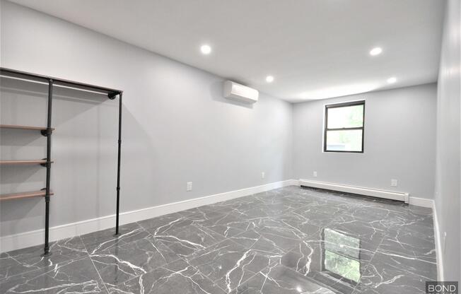 135 E 46 ST