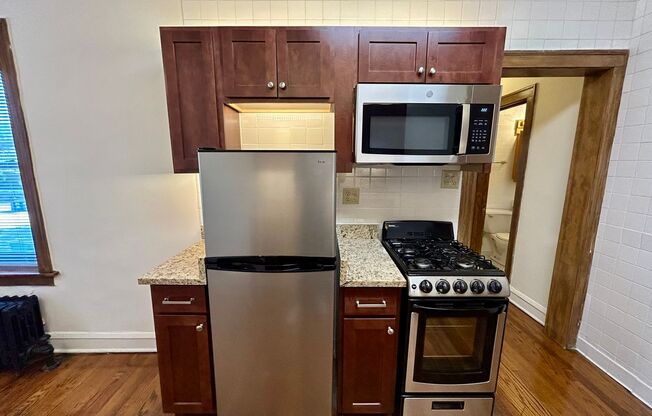 Studio, 1 bath, 400 sqft, $1,645, Unit 233-215