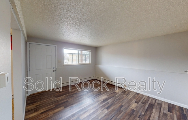 325 BONNIE CT