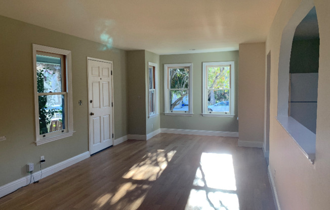 5838 FREMONT ST