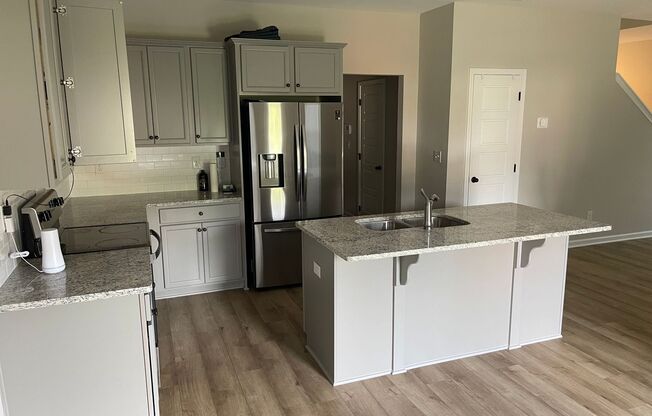 Spacious, Stylish, and Ready for You!