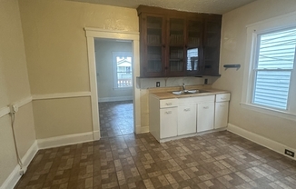 2023 W 105 ST