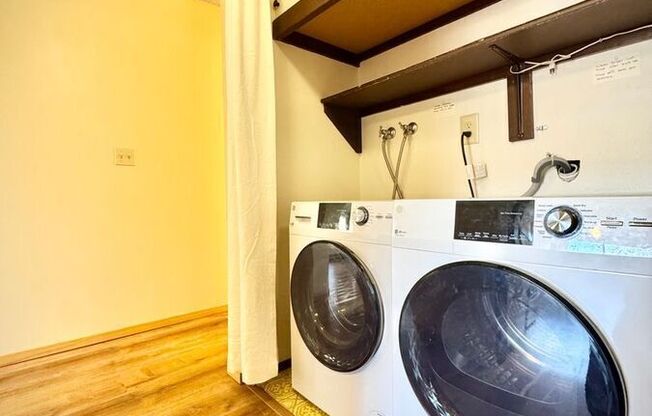 10622 MERIDIAN AVE N